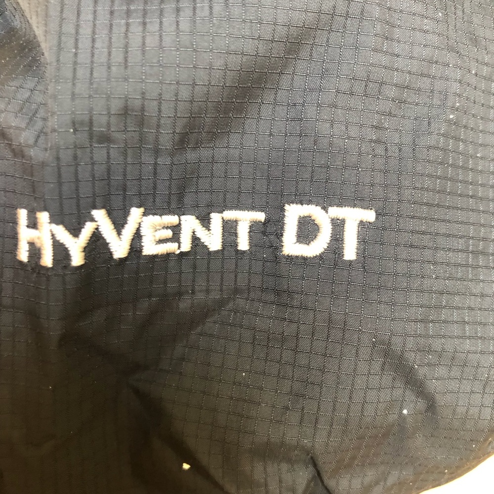 Women’s north face rain jacket - Picture 4 of 4